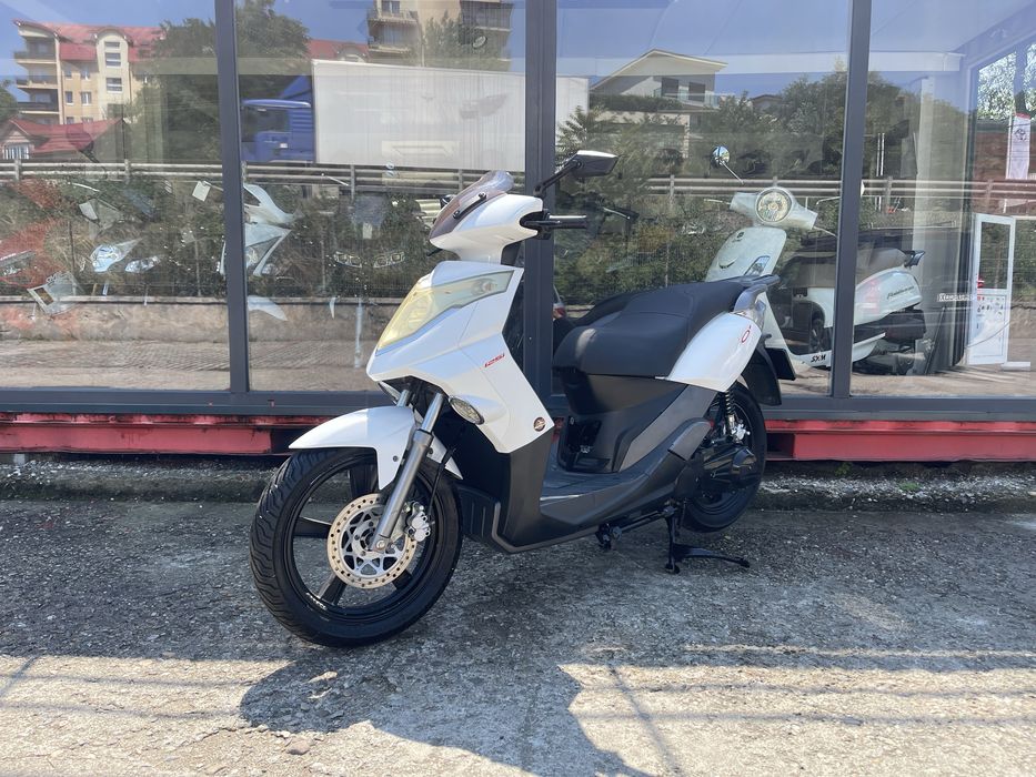 Scuter Garelli XQ 125 cc inmatriculat