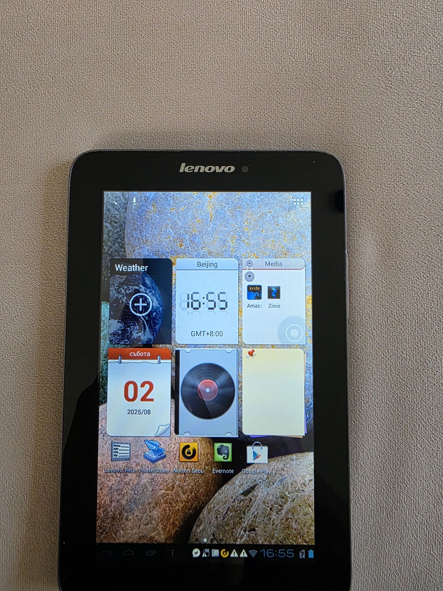 Продавам таблет Lenovo IdeaTab.