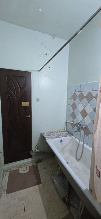 Продается Чиланзар-11 квартал 2/3/4