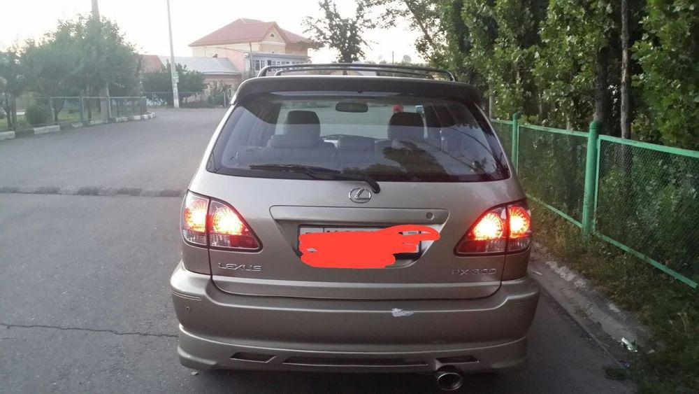 Продаётся Lexus RX300 V6