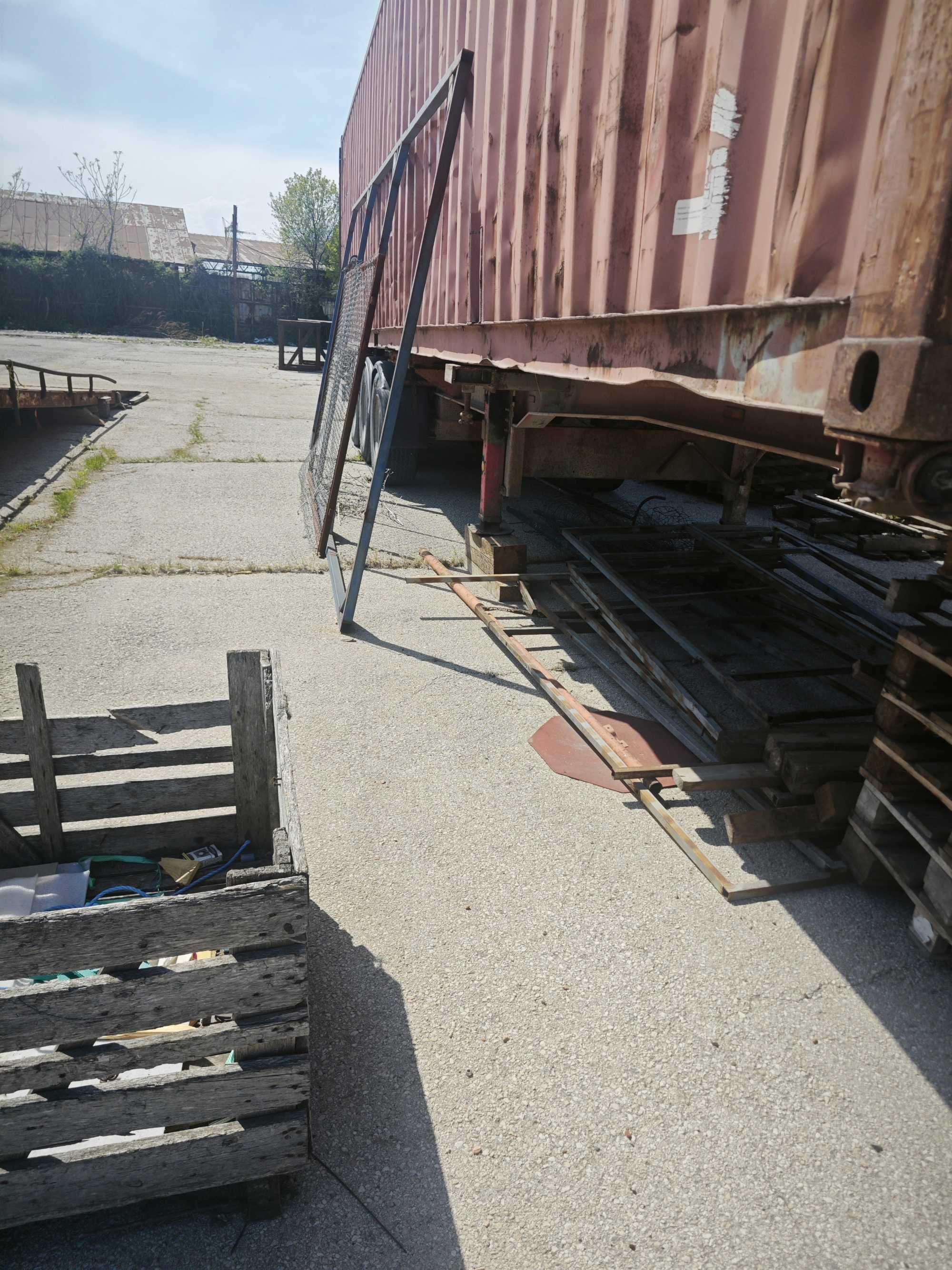 Полуремарке контейнеровоз Keogel