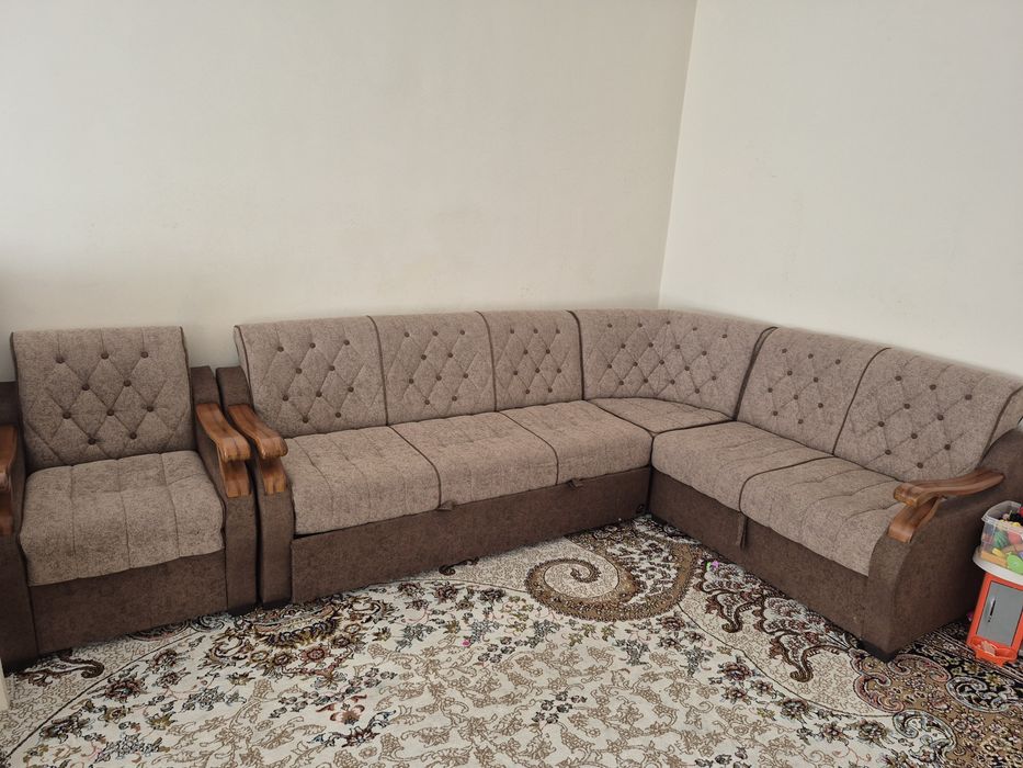 Срочно! Не дорого! Продаётся уголок, идеальное состояние