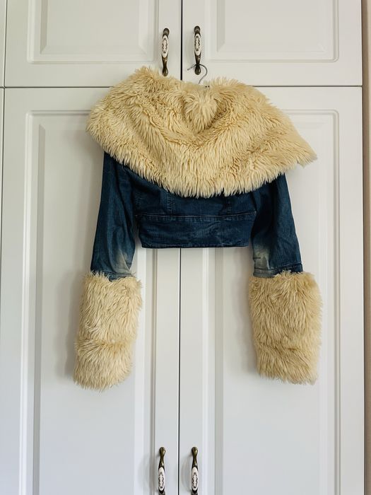 Geaca din blug , cu blana ecologica de la firma Mexton masura Xs