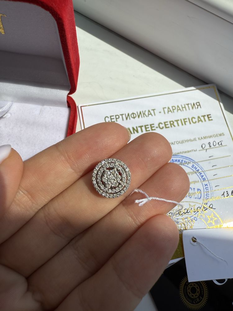 Продаю шикарный кулон с  бриллиантами белое золото 585 0.80 карат