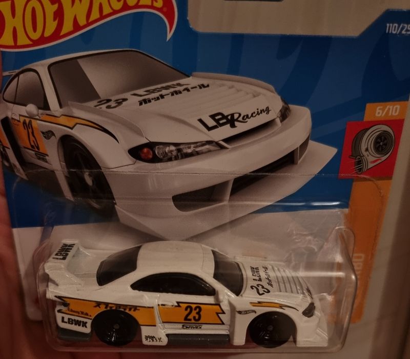 Продам hot wheels