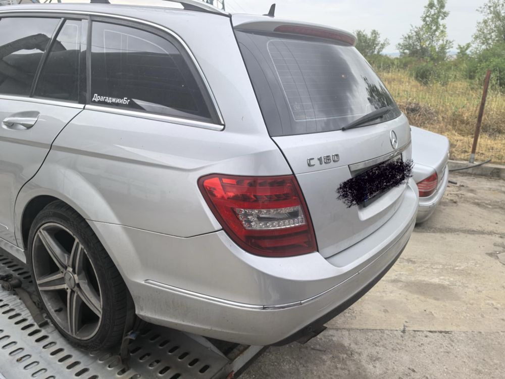 Mercedes c180 на части