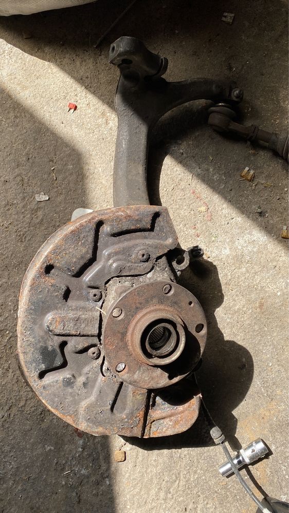 Fuzeta stanga audi a4 2001-2008