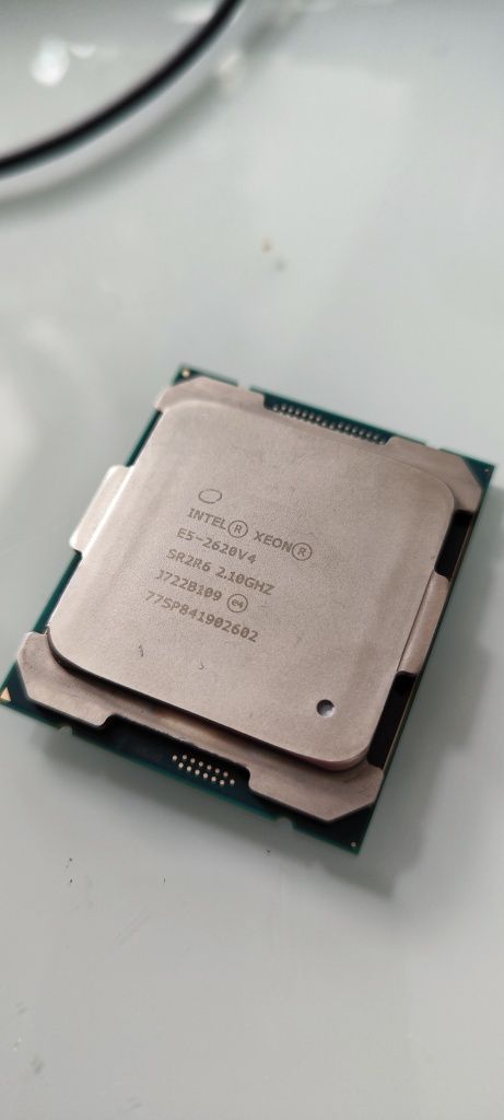 Процессор Xeon e5 2620v4