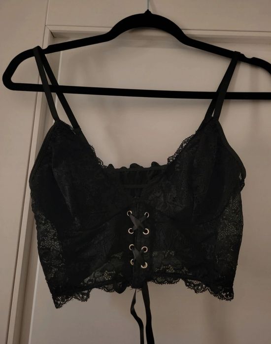 Top de tip corset cu dantela