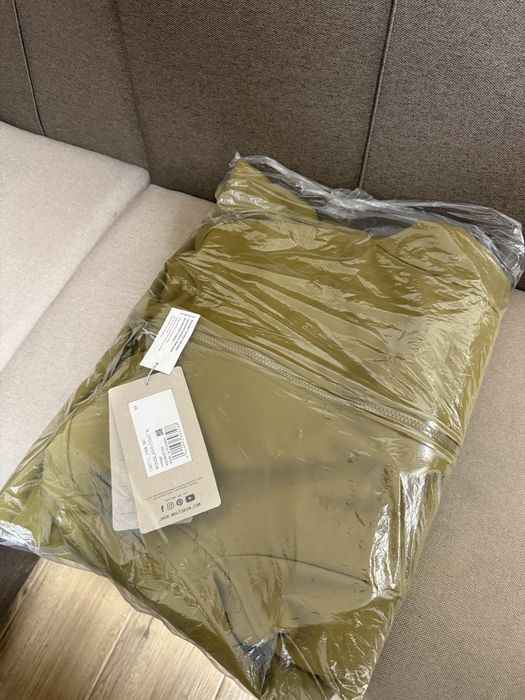 Чисто ново дамско яке jack wolfskin