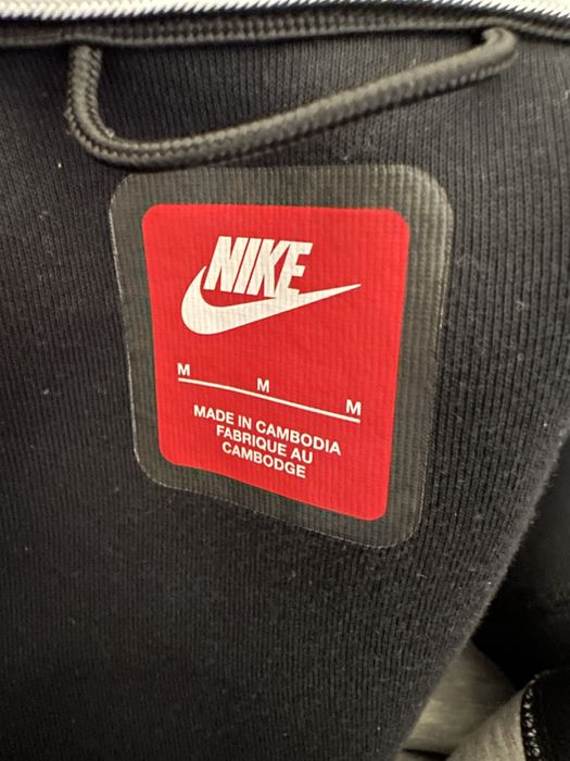 Nike tech fleece размер M