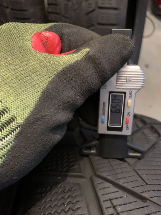 anv M+S 225/60/18 Pirelli/Vredestein