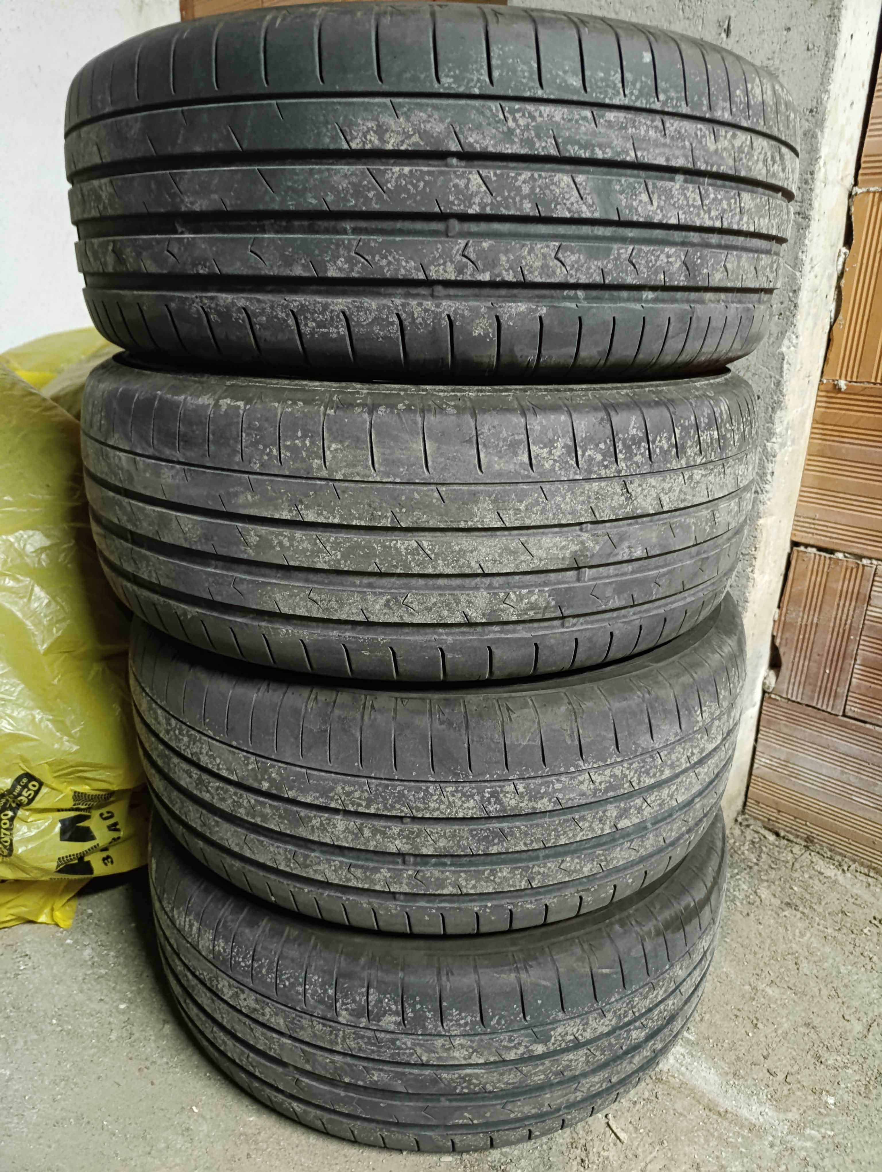Джанти 20" и 8 бр. гуми за Jeep