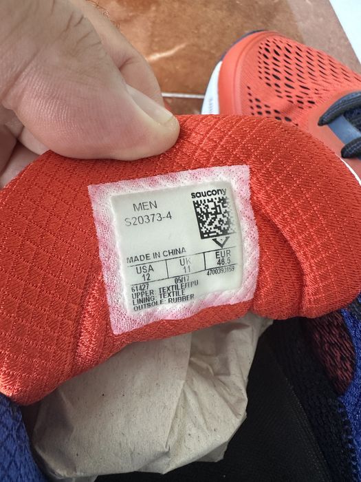 Vand adidasi Saucomy masura 46 , ca noi