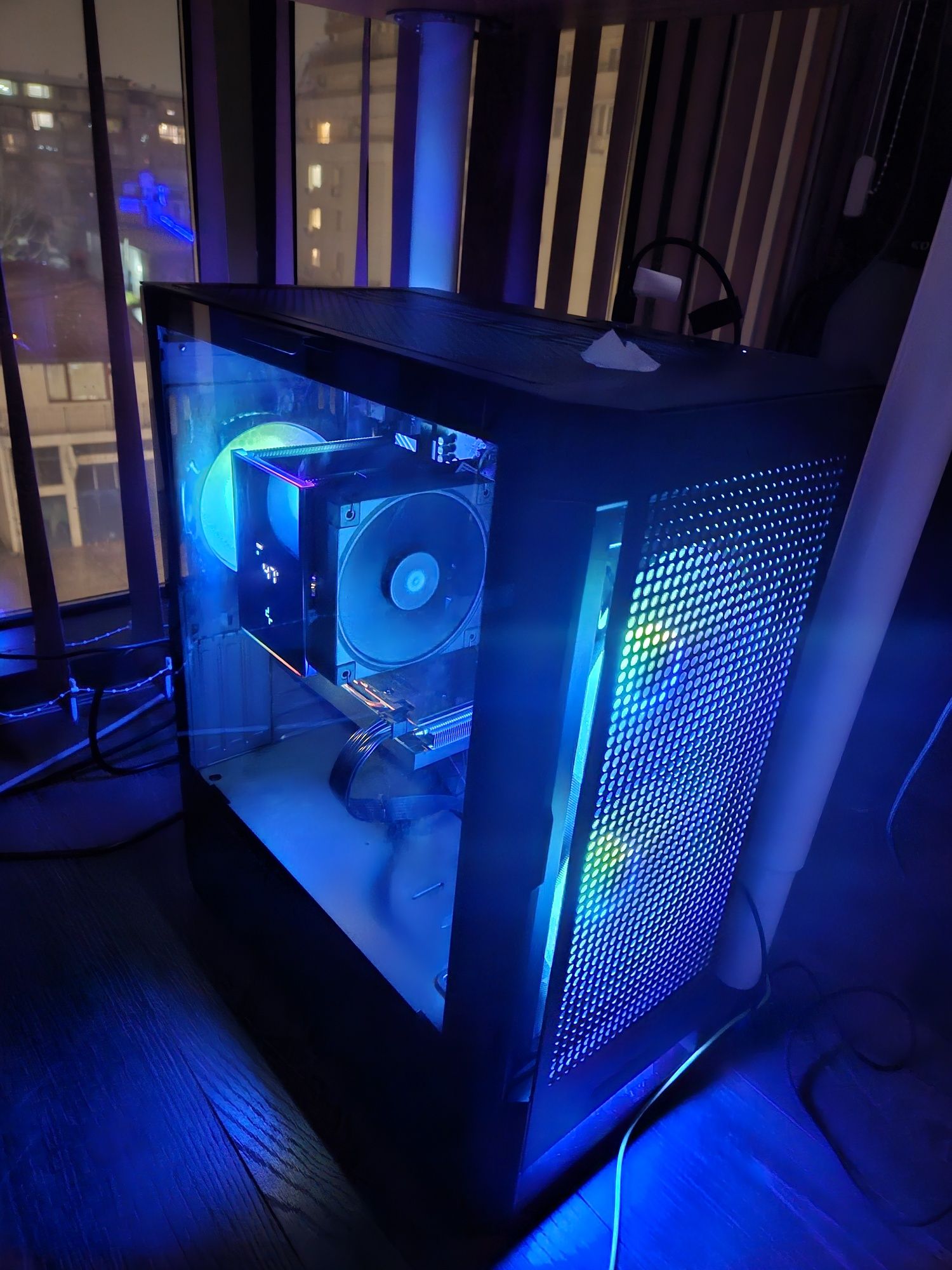 Гейминг компютър (ryzen 7600x, rx 7600)