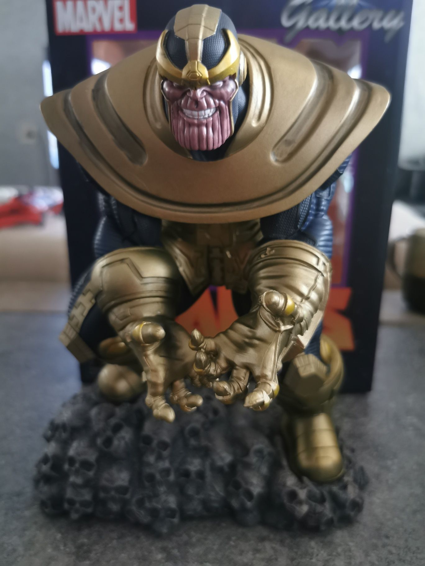 Diamond Select Marvel Gallery: Thanos