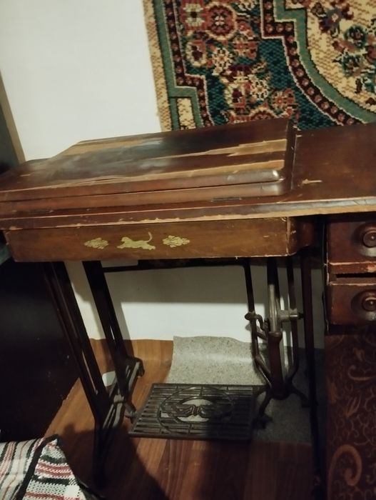 Швейная машинаның столы сатылады үсті алынып салынады