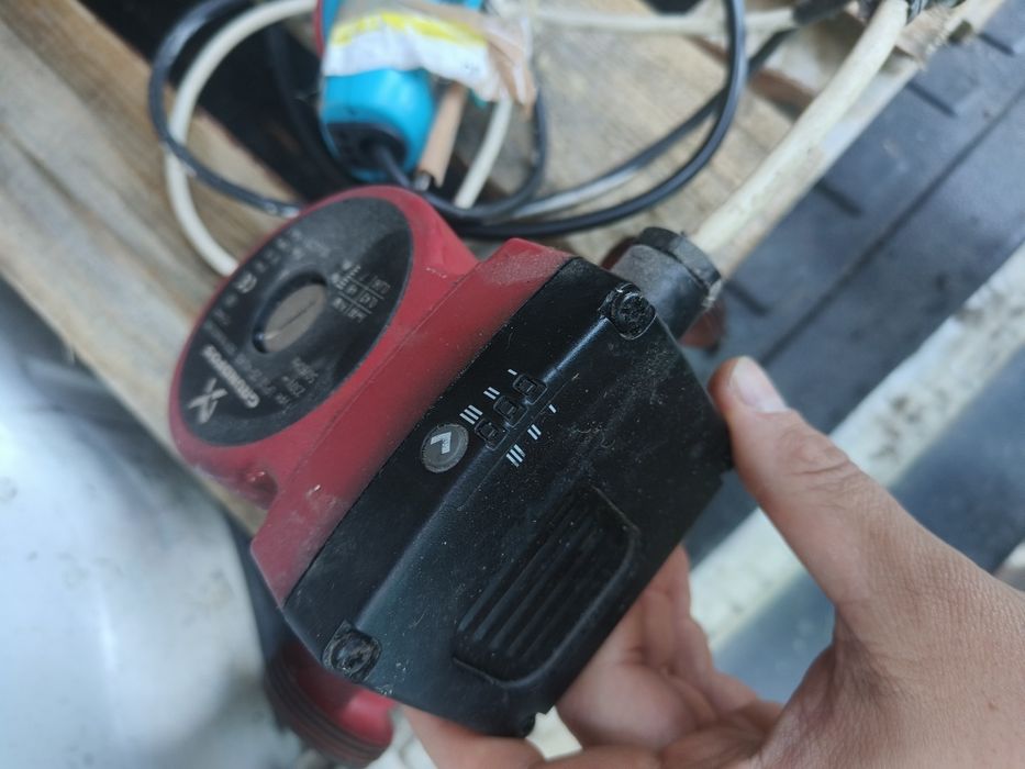 Grundfos помпа за водна риза за отопление за камина или котел / котле