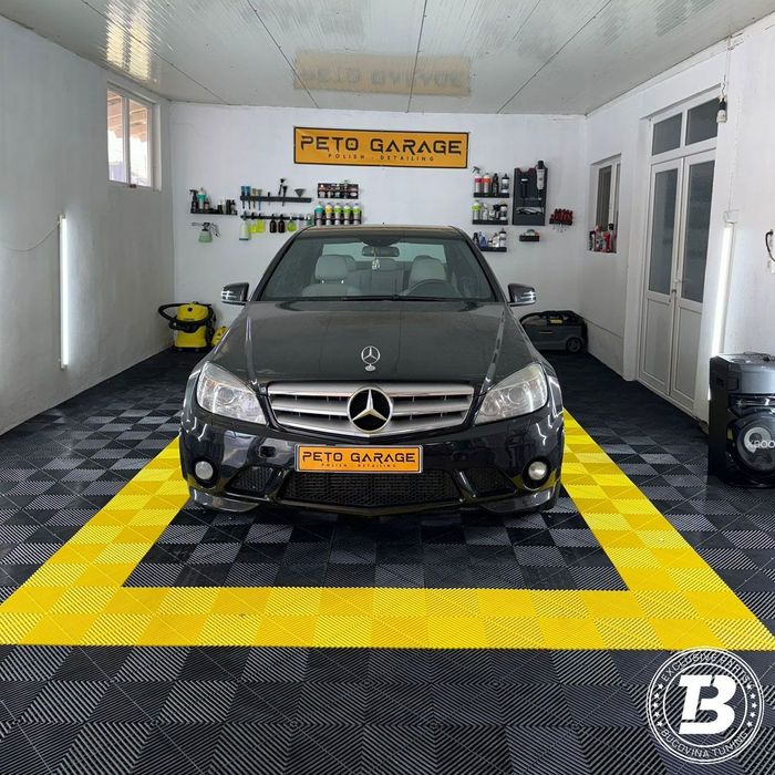 Pardoseala Modulara pentru Garaj si Ateliere Detailing - Negru