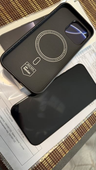 IPhone 16 pro max 512GB 2 години гаранция Yettel