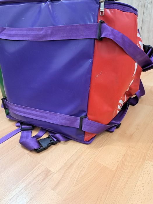 Oferta GENTI LIVRARE doar București și împrejurimi!