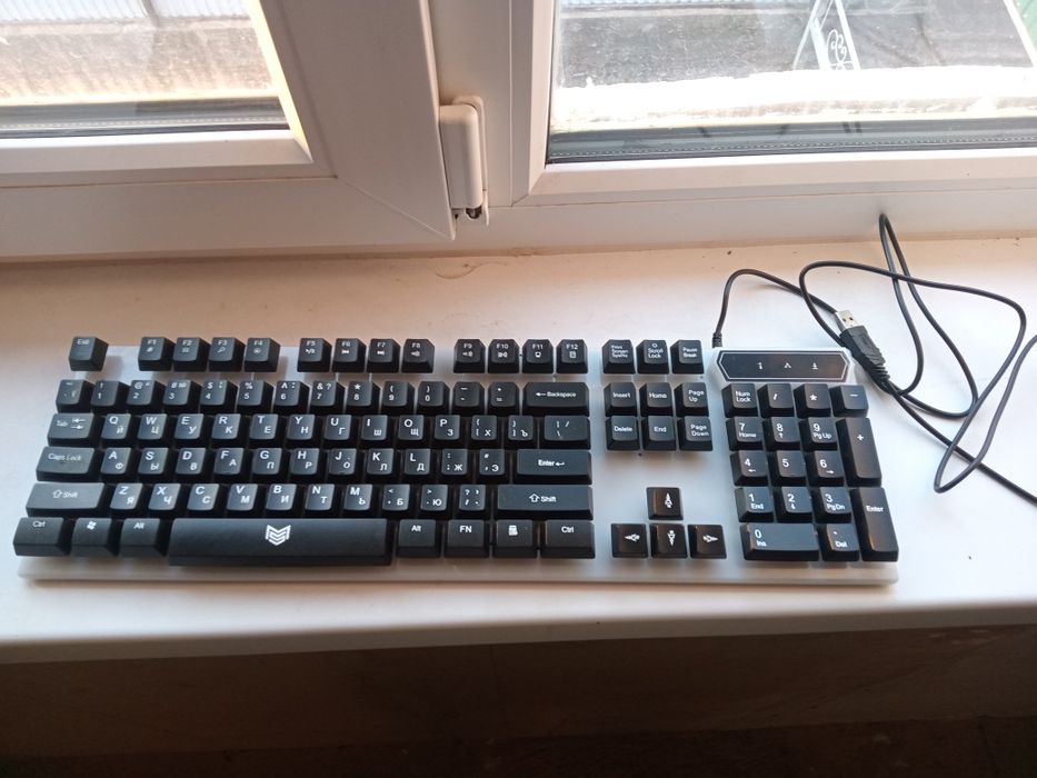 Проводная клавиатура