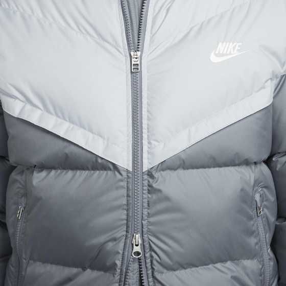 Яке Nike Windrunner PrimaLoft®