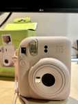 Aparat instax mini 12 roz ca nou fujifilm