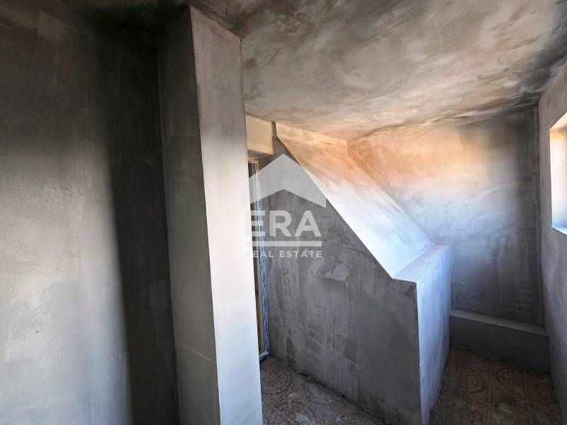 Продава се Многостаен апартамент в Русе, Дружба 2 - 90 кв.м за 834 €/кв.м - Снимка #9