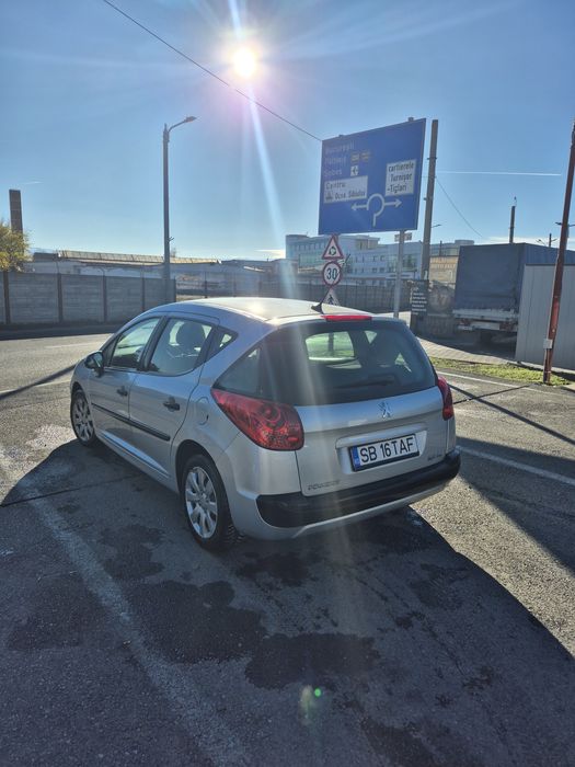 Vând Puegeto 207sw 2008