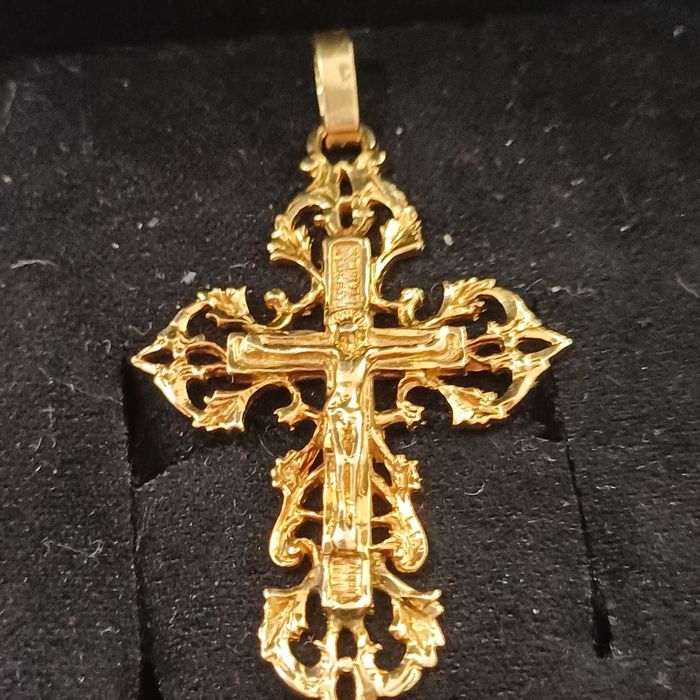 Кръст, ръчна изработка , 14 карата злато..