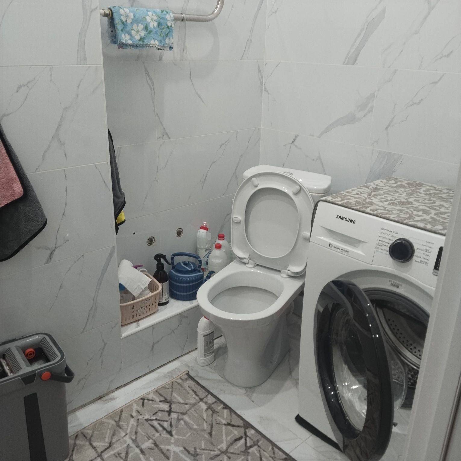 Продам в центре двухэтажный коттедж