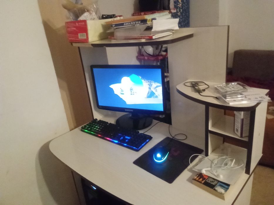 Компьютер офисный и для слабых игр