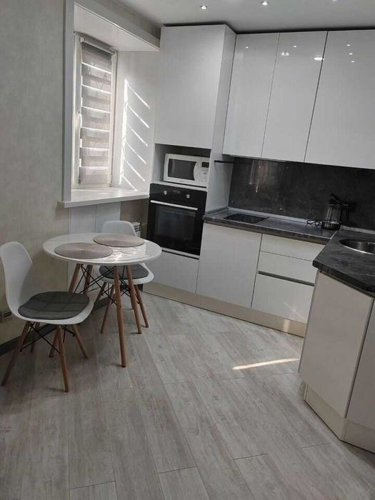 Сдам квартиру студию Аль Фараби 76