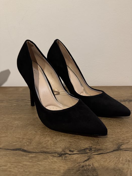 Високи обувки и чизми