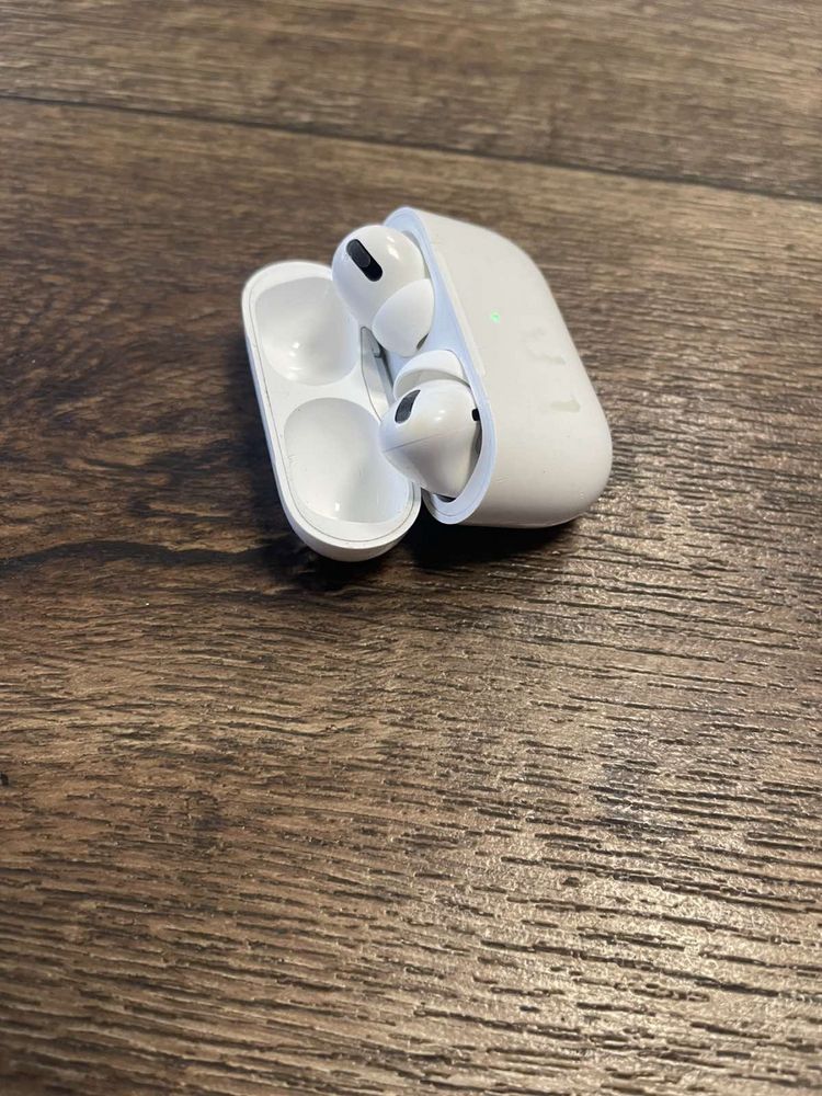 Слушалки AirPods Pro 1 gener-Перфектни