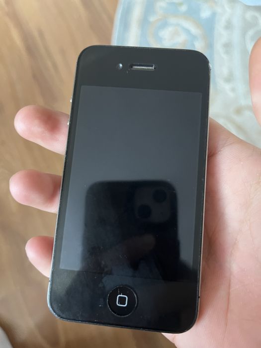 IPhone4s без айклода