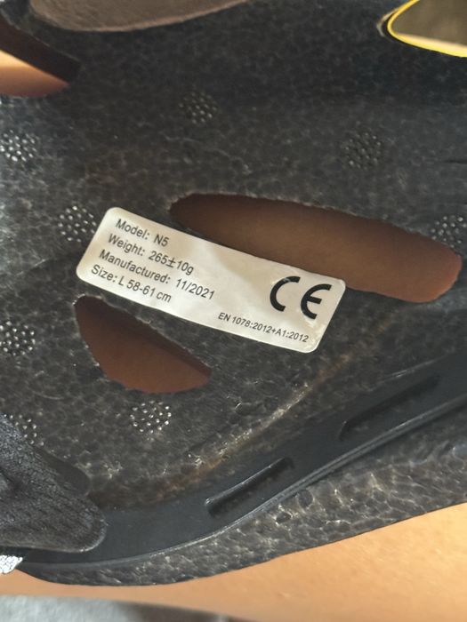 Vand casti de bicicleta