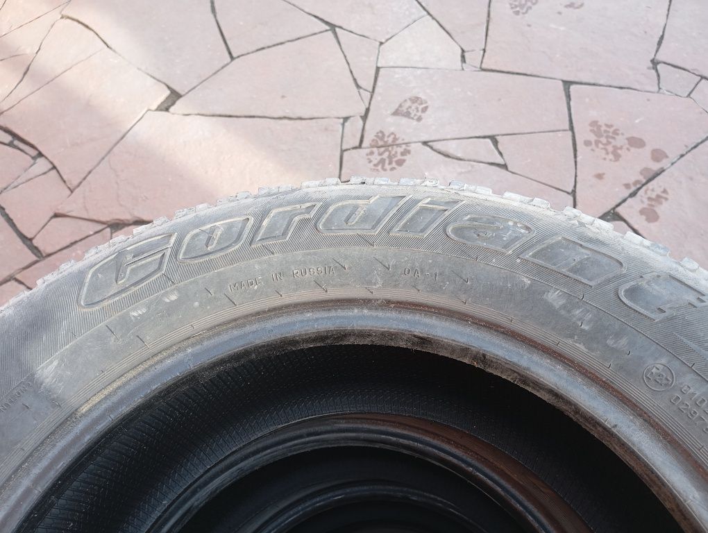 Шины Cordiant 215/65 R 16 б.у.