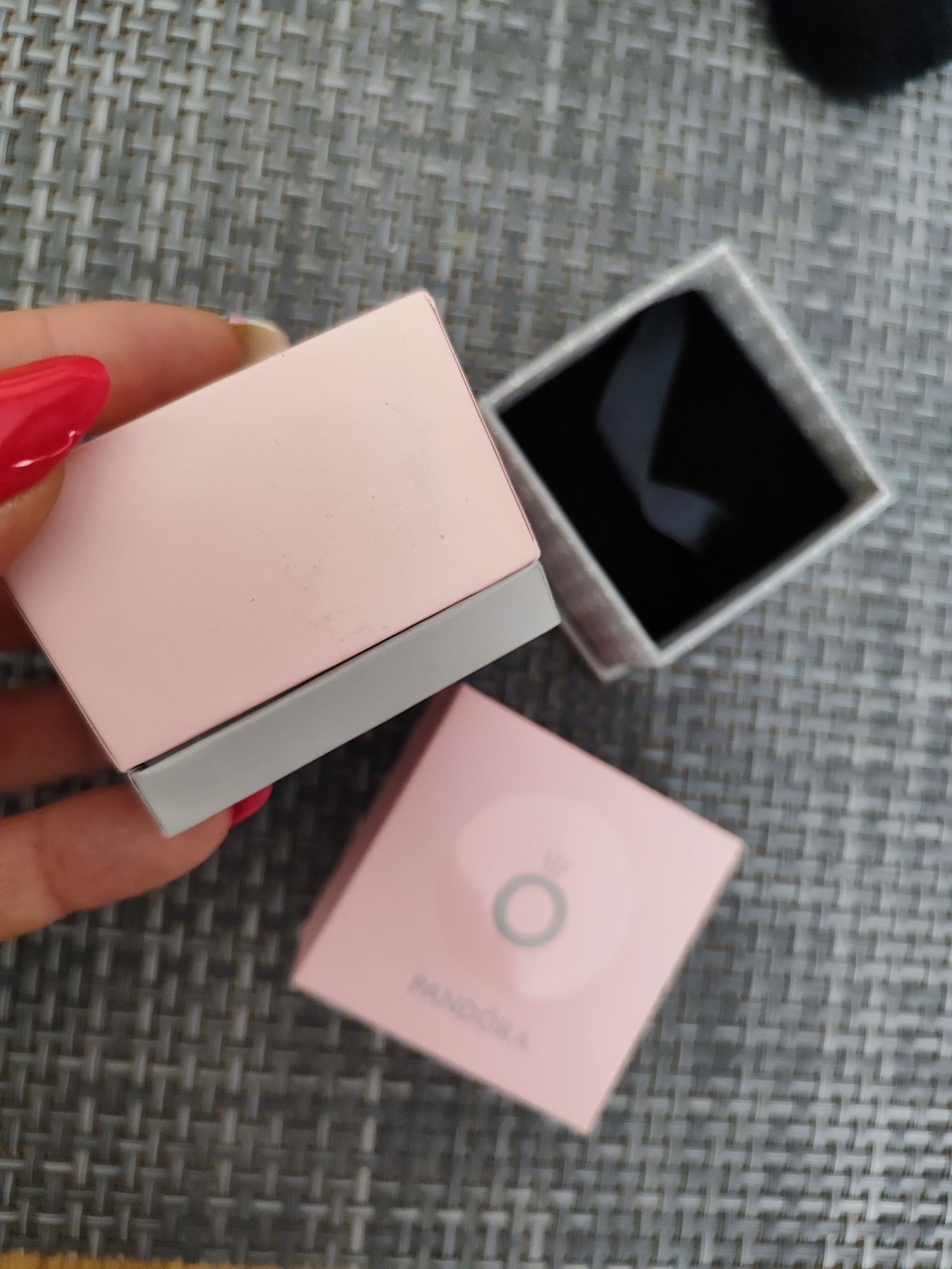 Кутия за талисман Pandora