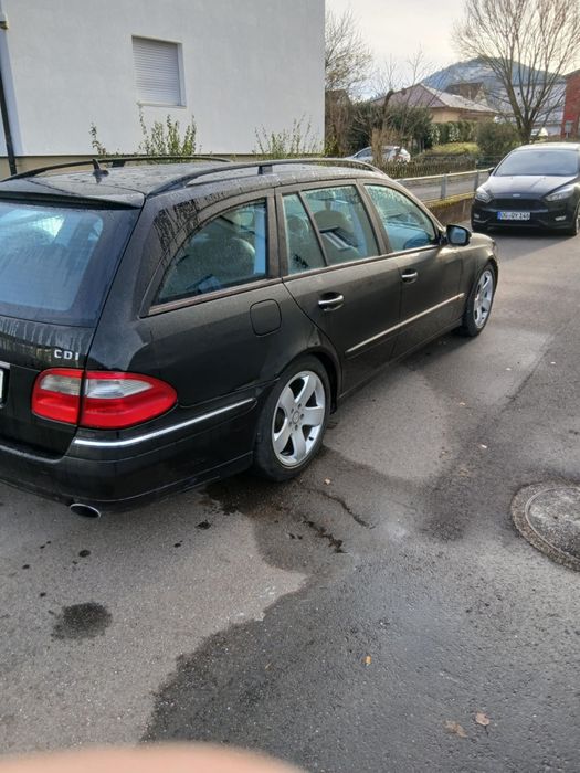 Мерцедес Е280 190 к.с