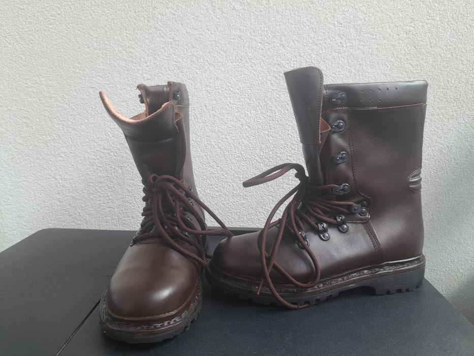 Bocanci militari din piele noi