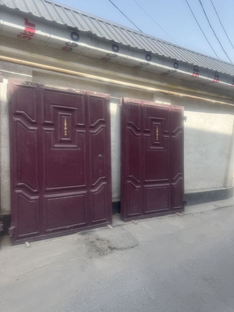 2 ta Judayam baquvvat, zo'r, og'ir darvozalar. Faqat bo'yatish kerak.