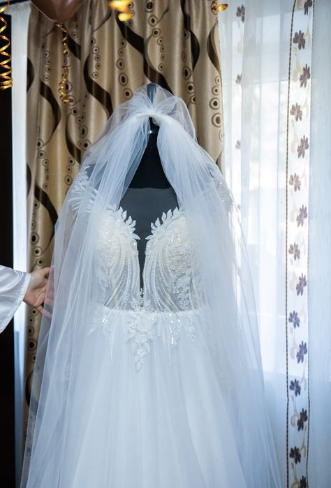 Vand rochie de mireasa