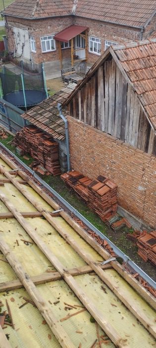 Vînd tiglă bună și ieftină arad