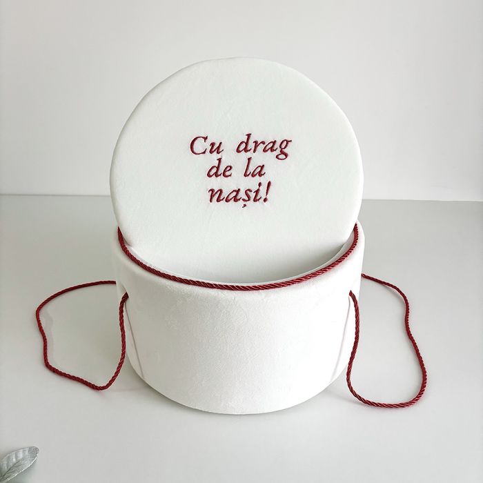 Cufar ( Cutie pentru trusou butetat, catifea ivoar brodat