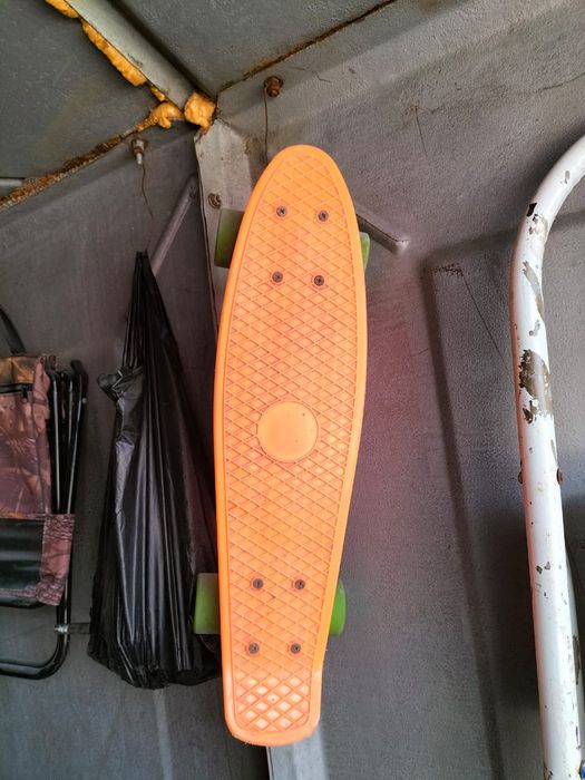 Продам скейтборд 2000