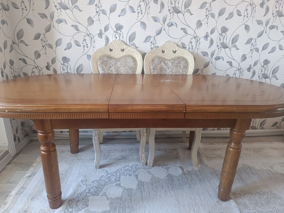 Стол стулья хорошего качества