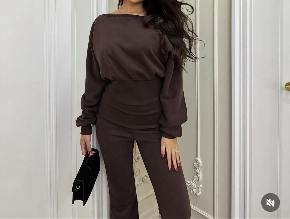 Женский костюм коричневый, теплый