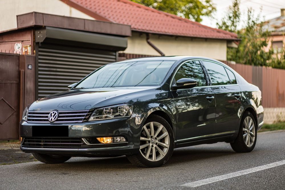 Volkswagen Passat VW Passat B7 Berlina highline 2011